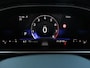 Volkswagen T-Roc 1.5 TSI 150pk Automaat R-Line Navigatie Apple Carplay/Android Auto Camera Parkeersensoren Adaptive Cruise Control Stoelverwarming Virtual Cockpit Elektrische achterklep Getinte ramen Climate Control