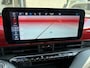 Fiat 500e 24 kWh RED Achteruitrijcamera - Airco - Navigatie - Parkeersensoren achter - Apple carplay - Bluetooth - Cruise control - Keyless start - Led verlichting - Stuur multifunctioneel - Rijstrooksensor - Elektrische ramen