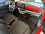 Fiat 500e 24 kWh RED Achteruitrijcamera - Airco - Navigatie - Parkeersensoren achter - Apple carplay - Bluetooth - Cruise control - Keyless start - Led verlichting - Stuur multifunctioneel - Rijstrooksensor - Elektrische ramen