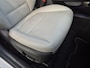 Hyundai Kona Electric EV Premium 64 kWh / Dealer onderhouden / SOH 97,90% / Fabrieksgarantie tot 03-2027 / CCS snelladen / All season banden / Head Up Display / Warmtepomp / Adaptief cruise control / Stoelverwarming / Achteruitrijcamera / Apple Carplay Android Auto /