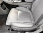 Genesis GV60 AWD 307 PK / Fabrieksgarantie tot 12-2027 / Accu SoH 95,5 % / Batterij 8 jaar / 1.600 kg afneembare trekhaak / WLTP 470 km / CCS snel laden / Leder / HUD / Camera 360° / Stoelventilatie / Stuur- & stoelverwarming / Ergo stoel / 20" LM wielen & All Season banden /