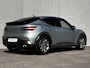 Genesis GV60 AWD 307 PK / Fabrieksgarantie tot 12-2027 / Accu SoH 95,5 % / Batterij 8 jaar / 1.600 kg afneembare trekhaak / WLTP 470 km / CCS snel laden / Leder / HUD / Camera 360° / Stoelventilatie / Stuur- & stoelverwarming / Ergo stoel / 20" LM wielen & All Season banden /