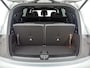 Mercedes-Benz GLB 250+ Business Solution AMG 7p. 85.5 kWh | Premium Plus pakket | Winterpakket | Nightpakket | Parkeerpakket | Trekhaak | Vast panoramadak | GUARD 360° | 19” vijfspaaks lichtmetalen AMG-velgen | Burmester® 3D surround sound |