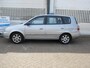 Kia Carens 1.6-16V LX airco