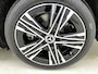 Mercedes-Benz CLA 200 Business Solution Luxury 58 kWh | Winterpakket | Warmtewerend, donkergetint glas | Massagefunctie | Vast panoramadak | Sierdelen openporig bruin eikenhout met aluminium lijnen | 18 inch vijfspaaks lichtmetalen velgen |