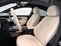 Mercedes-Benz CLA 200 Business Solution Luxury 58 kWh | Winterpakket | Warmtewerend, donkergetint glas | Massagefunctie | Vast panoramadak | Sierdelen openporig bruin eikenhout met aluminium lijnen | 18 inch vijfspaaks lichtmetalen velgen |
