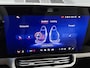Mercedes-Benz CLA 200 Business Solution Luxury 58 kWh | Winterpakket | Warmtewerend, donkergetint glas | Massagefunctie | Vast panoramadak | Sierdelen openporig bruin eikenhout met aluminium lijnen | 18 inch vijfspaaks lichtmetalen velgen |
