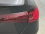 Mercedes-Benz CLA 200 Business Solution Luxury 58 kWh | Winterpakket | Warmtewerend, donkergetint glas | Massagefunctie | Vast panoramadak | Sierdelen openporig bruin eikenhout met aluminium lijnen | 18 inch vijfspaaks lichtmetalen velgen |