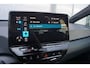 Volkswagen ID.3 204pk Life 58 kWh | Stoelverwarming | Navigatie | Adaptive Cruise