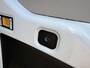 Ford Transit 350 2.0 TDCI L4H3 Trend RWD | 130pk | Navigatiesysteem SYNC4 | Stoelverwarming  | Elektrisch inklapbare buitenspiegels | Elektrisch verstelbare bestuurdersstoel | Passagiersairbag | Allweather banden | Laadruimte beschermingspakket | 150 watt/230V aansluitpunt tussen voorstoelen | Handmatige regeneratie roetfilter | Reservewiel | Centrale dubbele vergrendeling | LED Downlighter