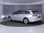 Volkswagen Golf 1.5 eTSI Life VARIANT 150PK DSG | Navigatie | Stoelverwarming | Trekhaak |