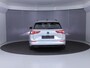 Volkswagen Golf 1.5 eTSI Life VARIANT 150PK DSG | Navigatie | Stoelverwarming | Trekhaak |