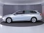 Volkswagen Golf 1.5 eTSI Life VARIANT 150PK DSG | Navigatie | Stoelverwarming | Trekhaak |