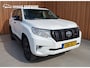 Toyota Land Cruiser 150 2.8 D-4D-F Comfort Window Van