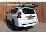 Toyota Land Cruiser 150 2.8 D-4D-F Comfort Window Van