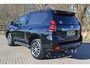 Toyota Land Cruiser 150 2.8 D-4D-F Professional Window Van