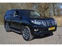 Toyota Land Cruiser 150 2.8 D-4D-F Professional Window Van