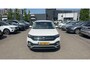 Volkswagen T-Cross 1.0 TSI Life | 95 PK | Trekhaak | All Season Banden | Parkeersensoren Voor + Achter | Navigatie | Carplay/Android Auto