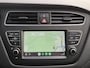 Hyundai i20 1.0 T-GDI Comfort / Dealer onderhouden / Cruise control / Navigatie / Achteruitrijcamera / Apple Carplay Android Auto / Climate control / Parkeersensoren achter / Lichtmetalen wielen 15“ /