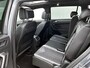 Volkswagen Tiguan Allspace 1.5 TSI R-Line Business+ 7p. | Automaat | Navigatie | Trekhaak | Stoel/stuur verwarming | Camera | Panorama dak | Airco |
