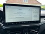 Ford Focus Wagon 1.0 Hybrid 155 PK ST Line | STUUR, STOEL EN VOORRUITVERWARMING| NAVIGATIE + APPLE CARPLAY/ANDROID AUTO| PARKEERSENSOREN| FULL LED| DEALER ONDERHOUDEN|