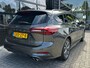 Ford Focus Wagon 1.0 Hybrid 155 PK ST Line | STUUR, STOEL EN VOORRUITVERWARMING| NAVIGATIE + APPLE CARPLAY/ANDROID AUTO| PARKEERSENSOREN| FULL LED| DEALER ONDERHOUDEN|