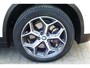 BMW X1 xDrive20i 192pk High Executive. 1-Eig. Leer, StoelVerw, Clima, Navi, 18"LMV, Haak 2000kg