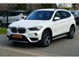 BMW X1 xDrive20i 192pk High Executive. 1-Eig. Leer, StoelVerw, Clima, Navi, 18"LMV, Haak 2000kg
