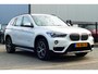 BMW X1 xDrive20i 192pk High Executive. 1-Eig. Leer, StoelVerw, Clima, Navi, 18"LMV, Haak 2000kg