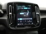 Volvo XC40 Single Motor Extended Range Ultimate 78 kWh 252pk Dealer O.H. | Panodak | Adaptive Cruise | 360 Camera | Harman / Kardon | Warmtepomp | Sportstoelen Memory & Verwarmd | Google Assistent | Keyless | Blis | Apple Carplay | DAB |