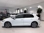 Volkswagen Golf 1.5 eHybrid Style Edition 204 PK Plug-in Hybrid | Trekhaak | Panoramadak | Apple Carplay draadloos | Keyless access | Dodehoeksensoren | Ruiten getint | Adaptive cruise control | LED koplampen | Camera | Parkeersensoren | Andorid Auto draadloos |