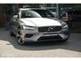 Volvo V60 2.0 T6 Twin Engine AWD Inscription | Pano | Trekhaak | HUD | Cruise | 19 Inch | Pebble Grey | Stoelverw. | Camera | Elec. stoelen