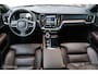 Volvo V60 2.0 T6 Twin Engine AWD Inscription | Pano | Trekhaak | HUD | Cruise | 19 Inch | Pebble Grey | Stoelverw. | Camera | Elec. stoelen