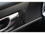 Volvo V60 2.0 T6 Twin Engine AWD Inscription | Pano | Trekhaak | HUD | Cruise | 19 Inch | Pebble Grey | Stoelverw. | Camera | Elec. stoelen