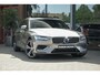 Volvo V60 2.0 T6 Twin Engine AWD Inscription | Pano | Trekhaak | HUD | Cruise | 19 Inch | Pebble Grey | Stoelverw. | Camera | Elec. stoelen
