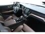 Volvo V60 2.0 T6 Twin Engine AWD Inscription | Pano | Trekhaak | HUD | Cruise | 19 Inch | Pebble Grey | Stoelverw. | Camera | Elec. stoelen