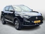 MG MG ZS EV Long Range Comfort 70 kWh SoH 95,9% / Afneembare Trekhaak / New Model / Fabrieksgarantie 12-2030 / Stoelverwarming / Black Pack / Achteruitrijcamera /