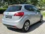 Kia Venga 1.6 CVVT ExecutiveLine AUTOMAAT | Navi | Camera | Schuifdak |