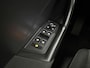 Volkswagen T-Roc 1.5 TSI Style Business | Pano | Carplay | Trekhaak | Adap. Cruise | Navi | Parkeersens.
