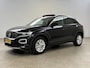Volkswagen T-Roc 1.5 TSI Style Business | Pano | Carplay | Trekhaak | Adap. Cruise | Navi | Parkeersens.