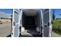 Volkswagen Crafter Bedrijfswagen 35 2.0 TDI L4H3 Trendline Navigatie - Bijrijdersbank- PDC - Trekhaak - Airco - Laadruimte betimmering - App connect