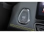 Lynk & Co 01 1.5 Core - UIT VOORRAAD LEVERBAAR - Parkeercamera achter - LED Koplampen met actieve grootlichtregeling - Buitenspiegels elektrisch inklapbaar en verwarmbaar - Verwarmde voorstoelen - 15,4 Inch display - Bekleding ECONYL - Apple Carplay & Android Auto - Achterbank 60/40 inklapbaar - ISOFIX - Dakrails - 19' LMV