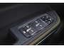 Lynk & Co 01 1.5 Core - UIT VOORRAAD LEVERBAAR - Parkeercamera achter - LED Koplampen met actieve grootlichtregeling - Buitenspiegels elektrisch inklapbaar en verwarmbaar - Verwarmde voorstoelen - 15,4 Inch display - Bekleding ECONYL - Apple Carplay & Android Auto - Achterbank 60/40 inklapbaar - ISOFIX - Dakrails - 19' LMV