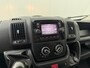 Peugeot Boxer 2.2BlueHDi 140PK Bakwagen+Laadklep | Zijdeur | Euro 6 | Airco | Cruise | 3-Zits