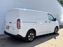 Ford E-Transit Custom 71kWh 140PK Elektrisch 344km WLTP 2300kg Trekvermogen BEV Snelladen Stoel + Stuur verwarming LED Adaptieve Cruise Camera Carplay Parkeersensoren v+a