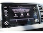 Skoda Karoq 1.0 TSI 110pk Ambition TOUR / Navigatie by APP / LM 17 inch / Parkeersensoren A / LED / Wegkl trekhaak