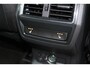 Skoda Karoq 1.0 TSI 110pk Ambition TOUR / Navigatie by APP / LM 17 inch / Parkeersensoren A / LED / Wegkl trekhaak