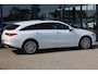 Mercedes-Benz CLA Shooting Brake 250e AUT8 Luxury Line PANORAMADAK SFEER LEDER MULTIBEAM KEY-LESS GO