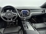 Volvo S60 2.0 T5 Intro Edition | Elektrische trekhaak 1800kg | Achteruitrij camera | Elektrische stoelen | Schuif/kanteldak | Dodehoek detectie |