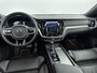 Volvo S60 2.0 T5 Intro Edition | Elektrische trekhaak 1800kg | Achteruitrij camera | Elektrische stoelen + Memory | Schuif/kanteldak | Dodehoek detectie |